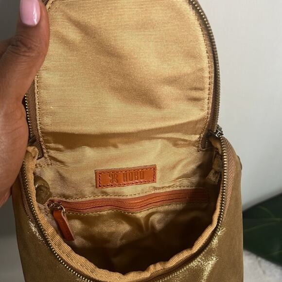 NWT! HOBO Leather Gold Shimmer Fern Saddle Crossbody Bag - Picture 7 of 10